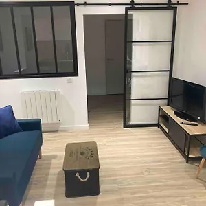 Appartement T2 A 50 Metres De La Gare, Roanne